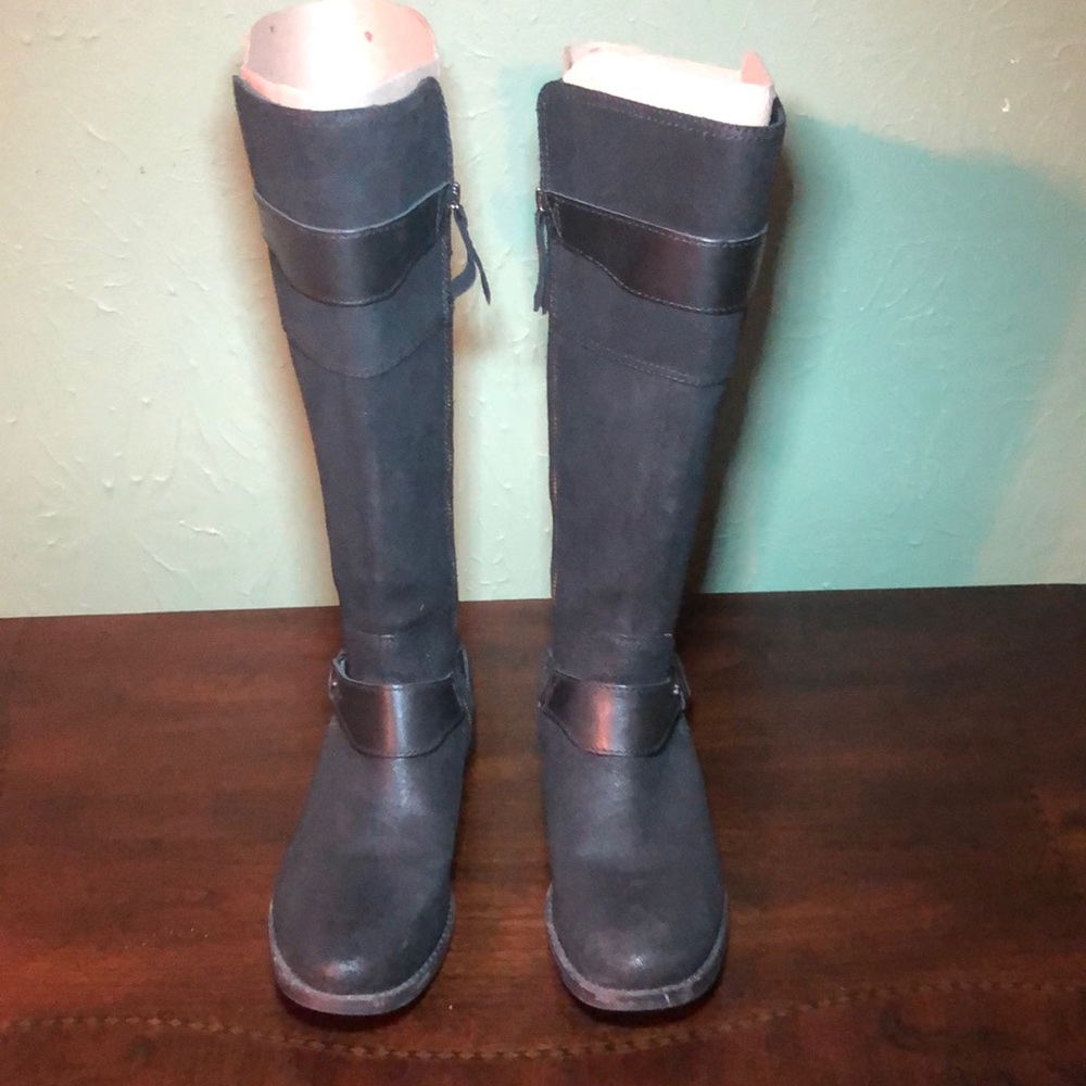 Women’s UGG boots